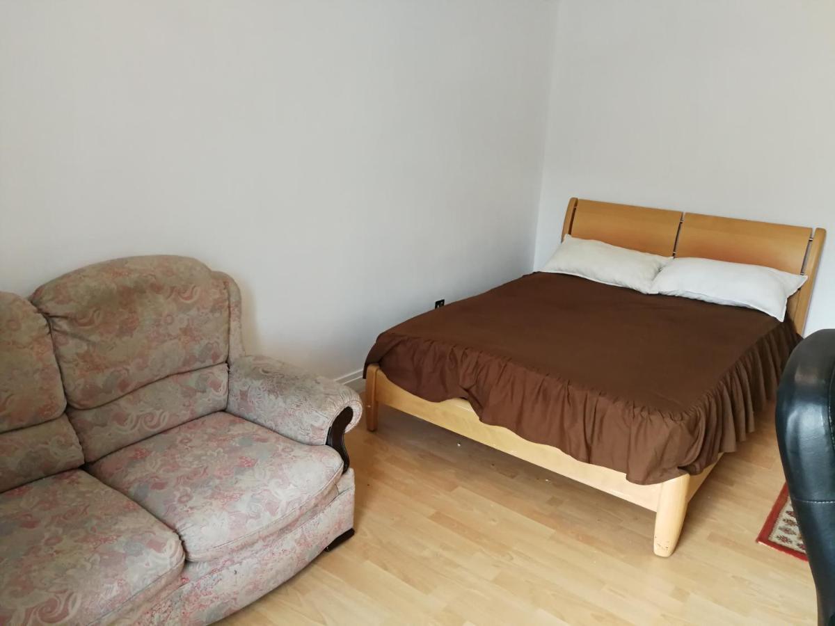 Budget Double Bedroom Near Glasgow City Centre And West End מראה חיצוני תמונה